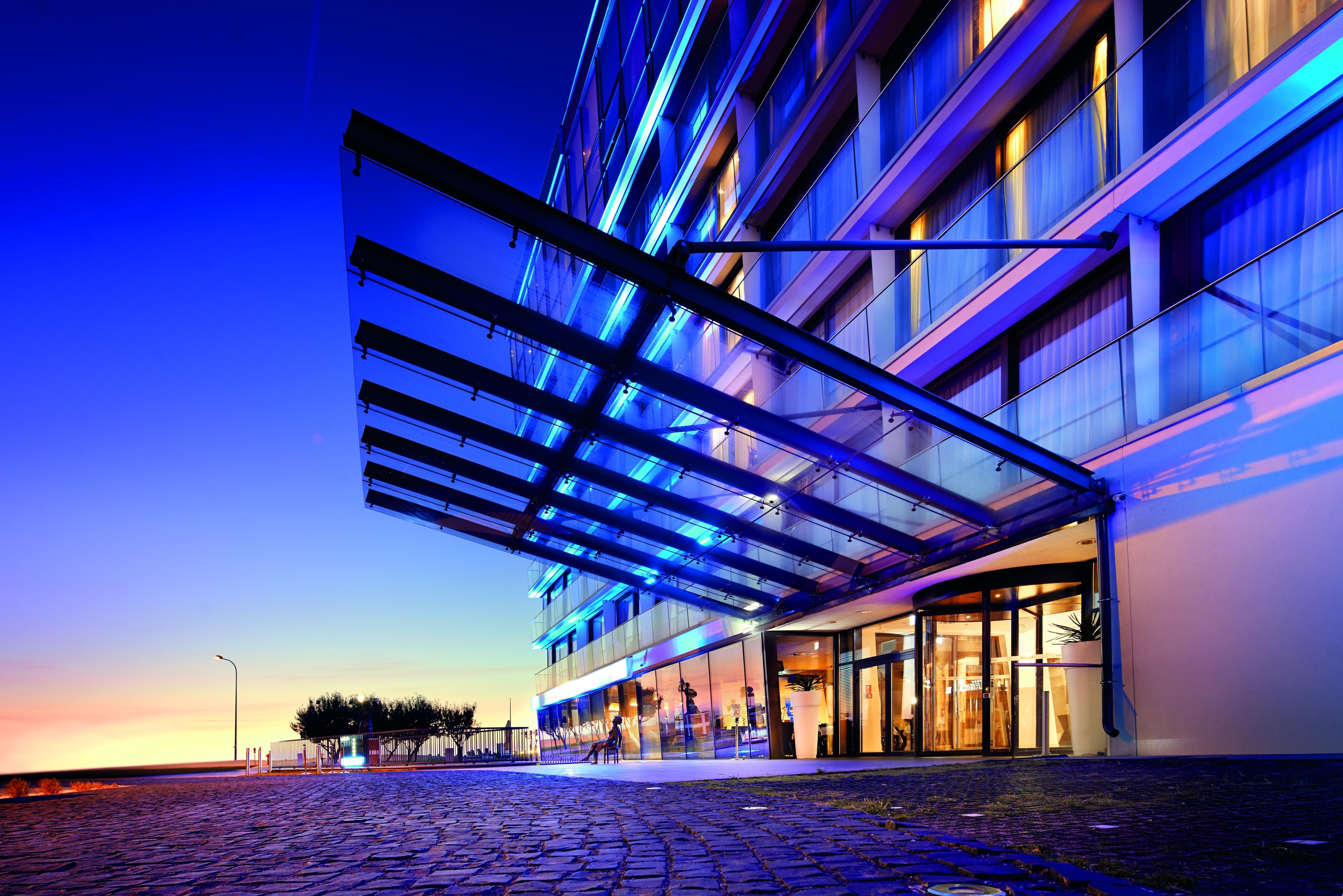 Marine Hotel By Zdrojowa Kołobrzeg Exterior foto The Cape Town International Convention Centre