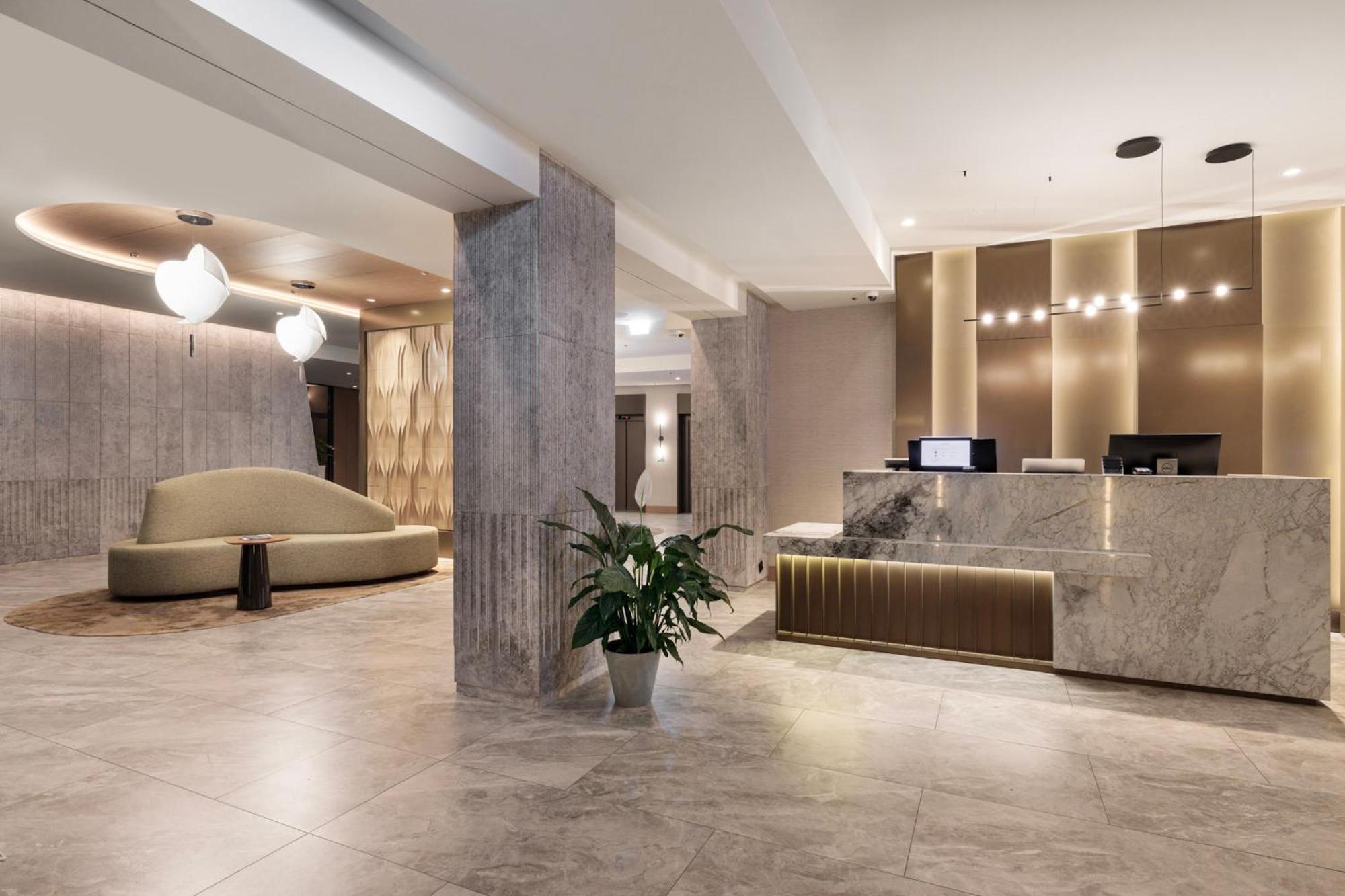 Marine Hotel By Zdrojowa Kołobrzeg Exterior foto Lobby